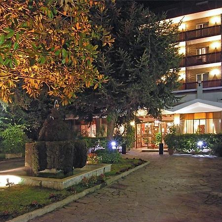 Pinewood Hotel Rome Exterior photo
