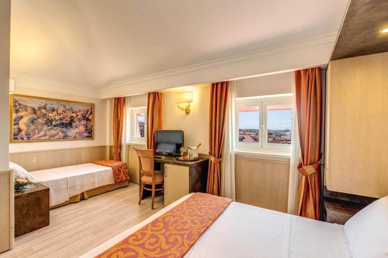 Pinewood Hotel Rome Exterior photo